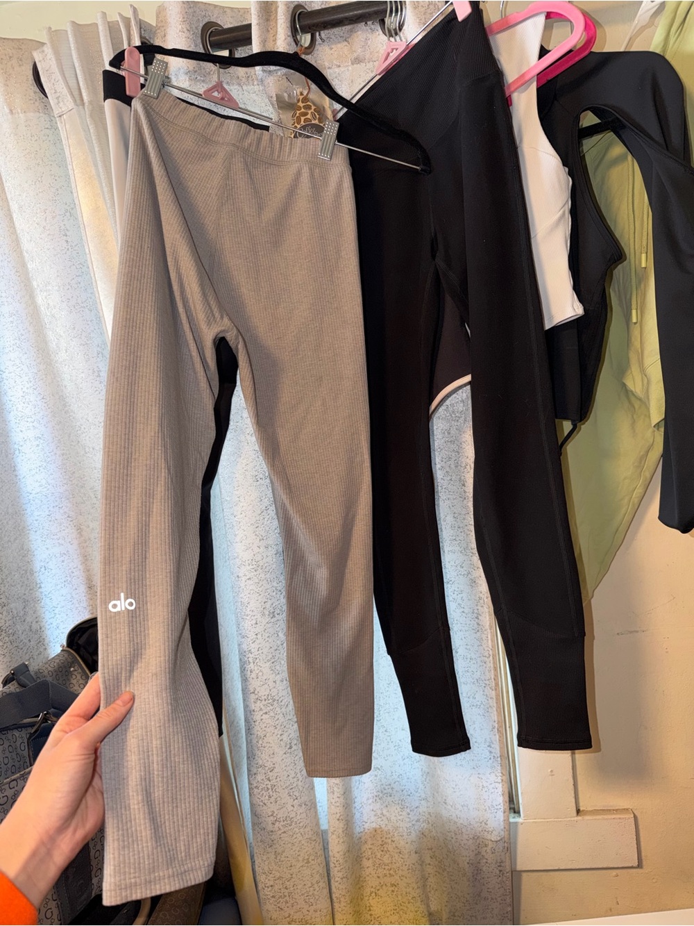 ALO Yoga size small Ribbed Light Gray Leggings